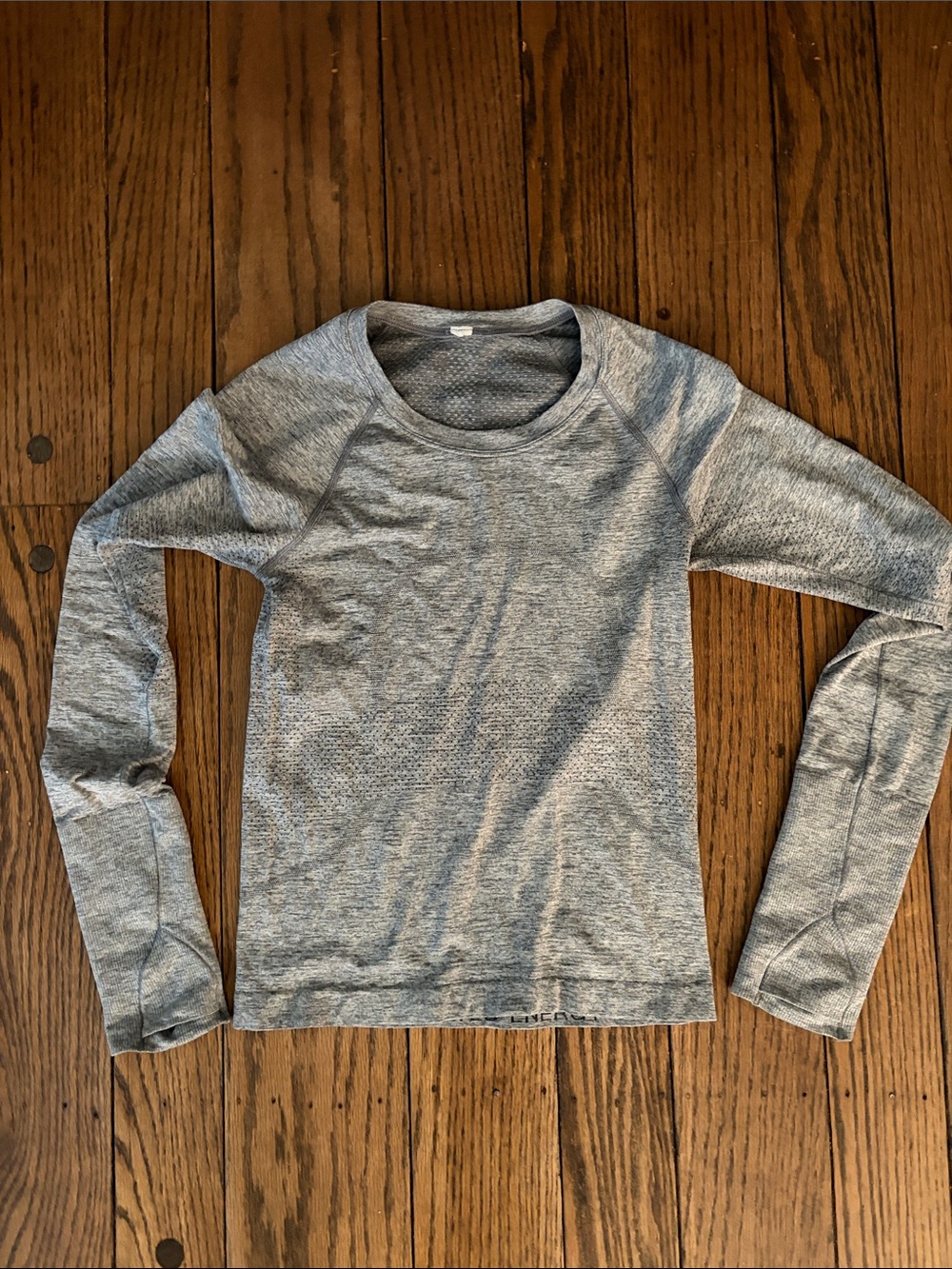 lululemon athletica Gray Long-Sleeve Crew Neck Top